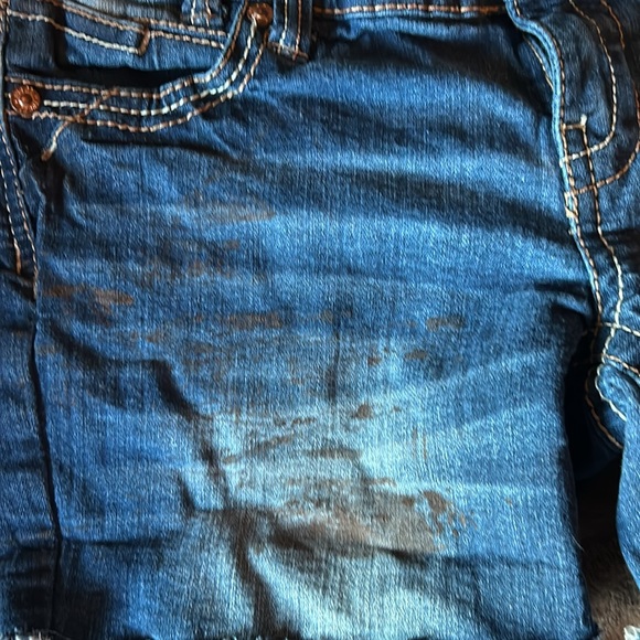 Shorts - Picture 6 of 7